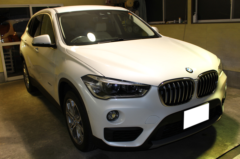 1709bmwx1_4.jpg